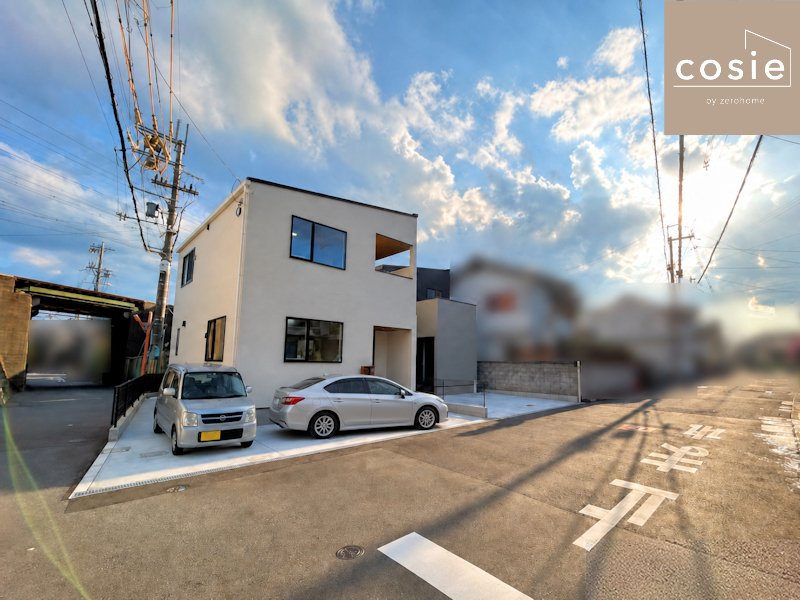 【外観写真】(※掲載の画像は、完成建物の画像にCGで車を合成配置したものです。)