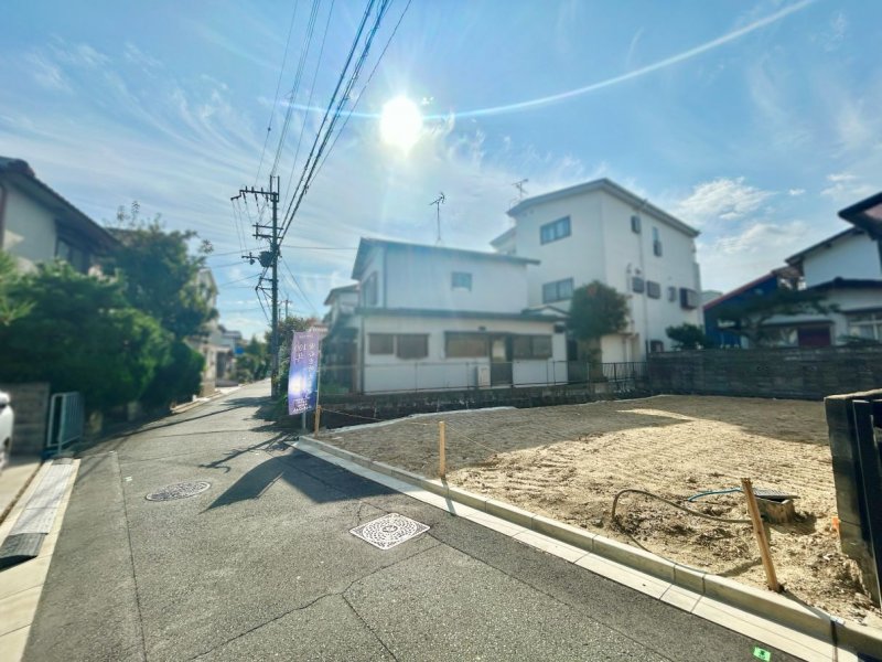 前面道路含む南向き現地写真(2025年11月撮影)