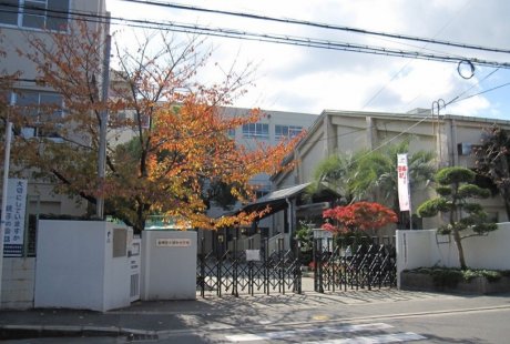 清水小学校まで400ｍ　徒歩5分