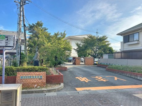 伊丹市立西中学校まで1700ｍ　徒歩22分