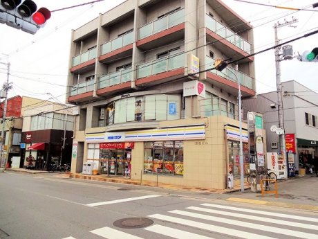 ミニストップ 太秦帷子ノ辻駅前店　徒歩7分