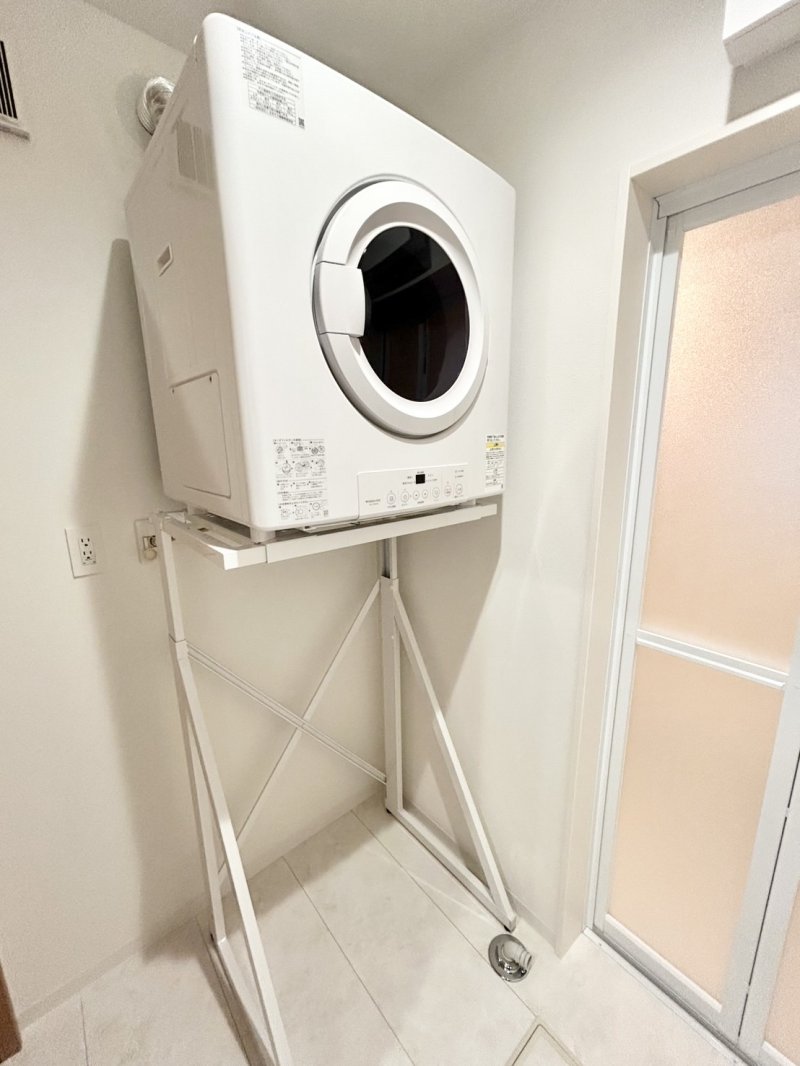 たっぷり乾かせる大容量の8キロタイプを採用！ジムウェアや出張後などの洗濯物が多い日も洗濯機を回しながら同時に乾太くんも回せるので「2回まわし」が時短でできて家事効率UP！ホテルのようなふわふわのタオルに。