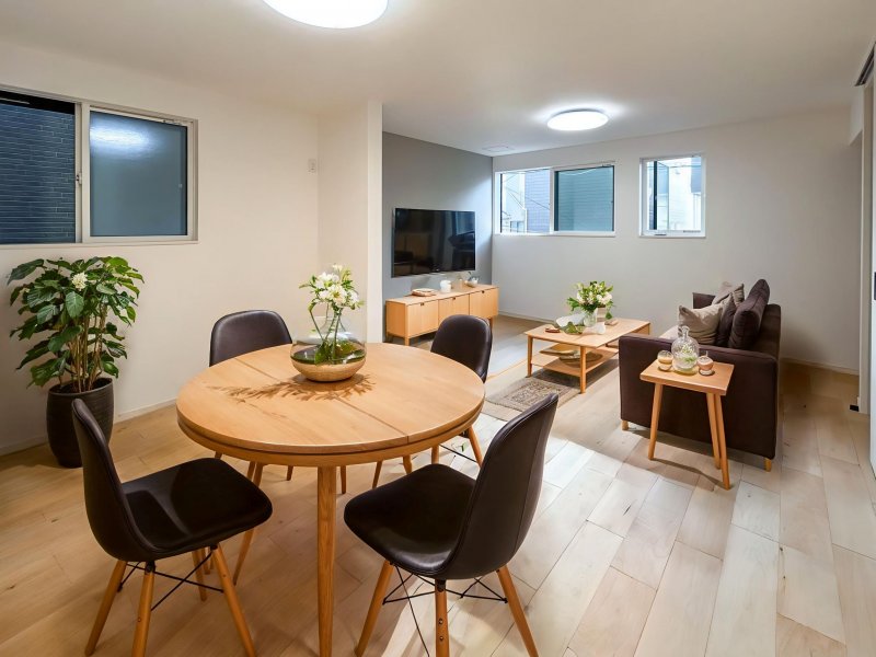 ※掲載のモデルハウス画像は、完成建物の画像にCGで家具を合成配置したものです。実際にはモデルセッティングはございませんので、ご了承ください。