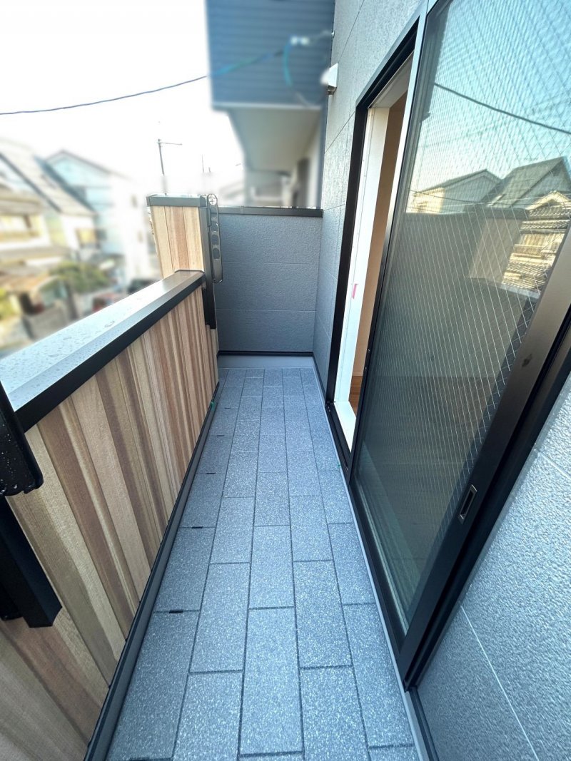 【2階バルコニー】