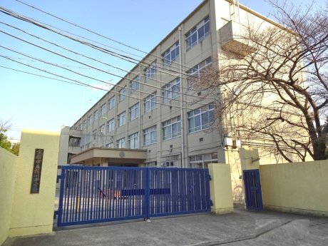 京都市立桂川中学校　徒歩24分