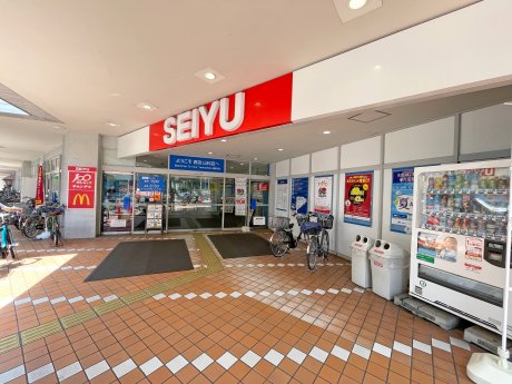 西友山科店：徒歩5分（340ｍ）