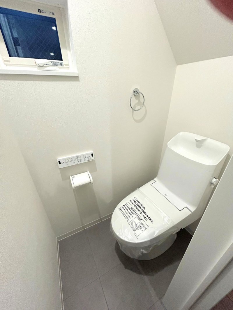 【1階トイレ】