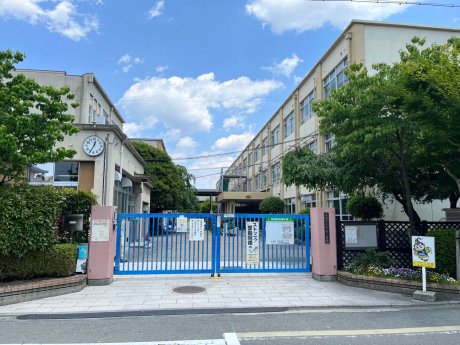京都市立山ノ内小学校　徒歩5分(400ｍ)