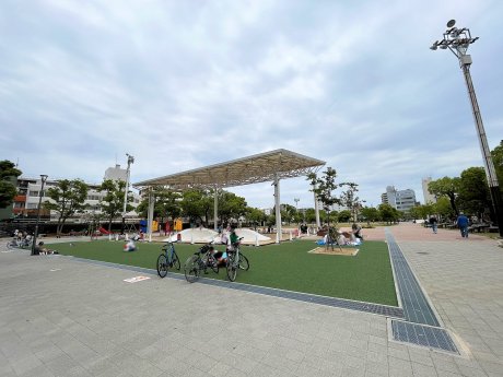 湊川公園まで徒歩14分(1120m)