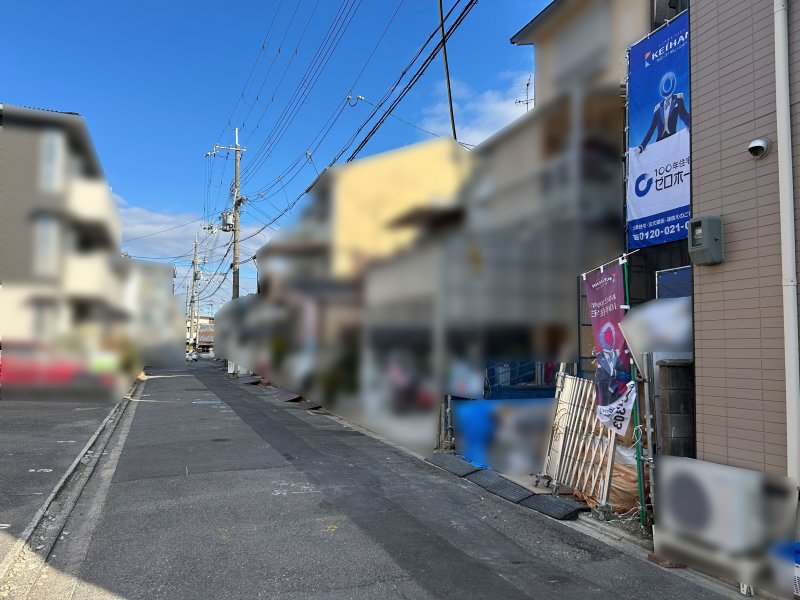 現地前道(北向き)