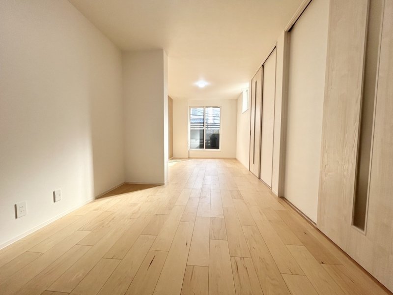 道路からの視線も気になりにくくプライバシーも守られやすい2階リビング。