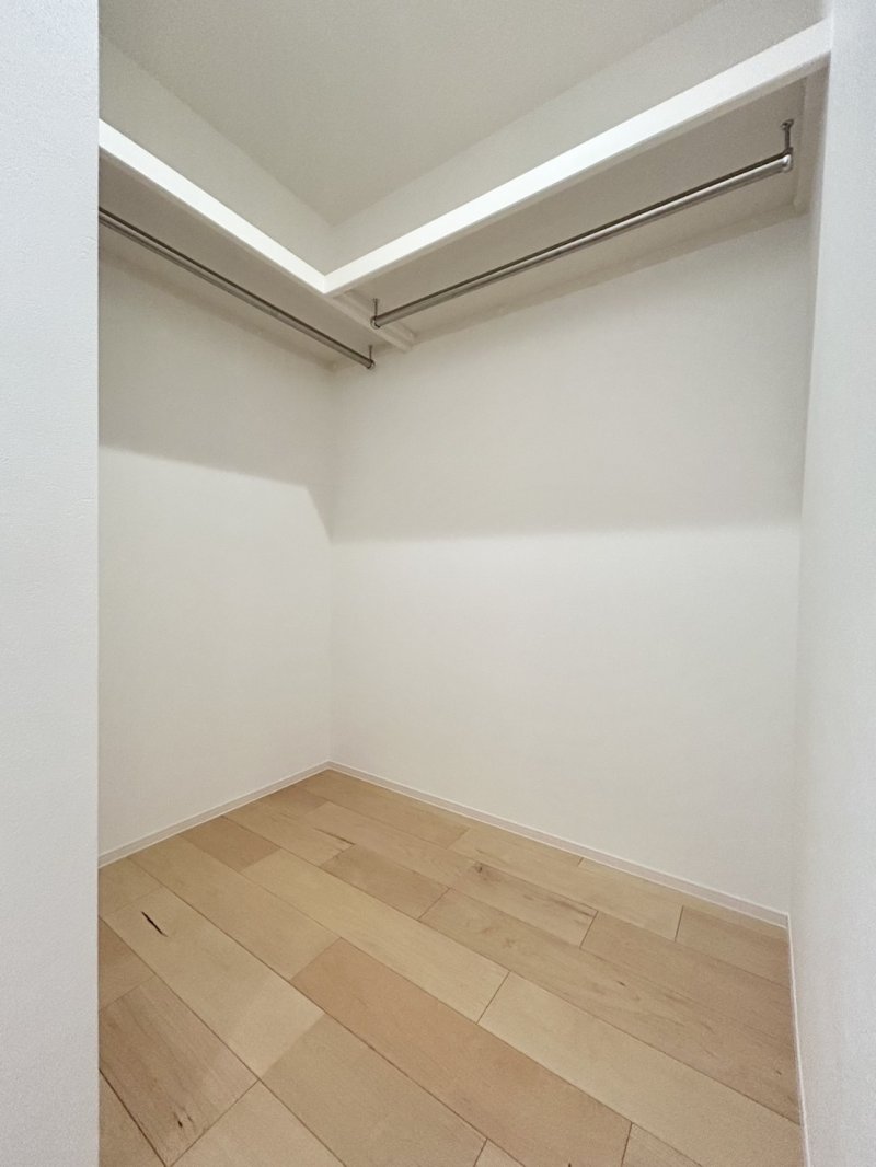 【2階7.2帖】大容量のウォークインクローゼット付！荷物がすっきり片付きます
