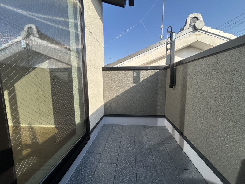 2階と3階に南向きバルコニー。お洗濯物も乾きやすい♪