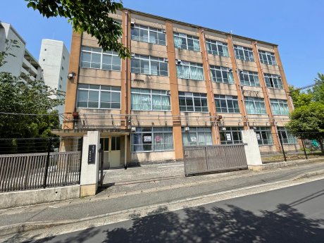 京都市立安祥寺中学校まで1290m