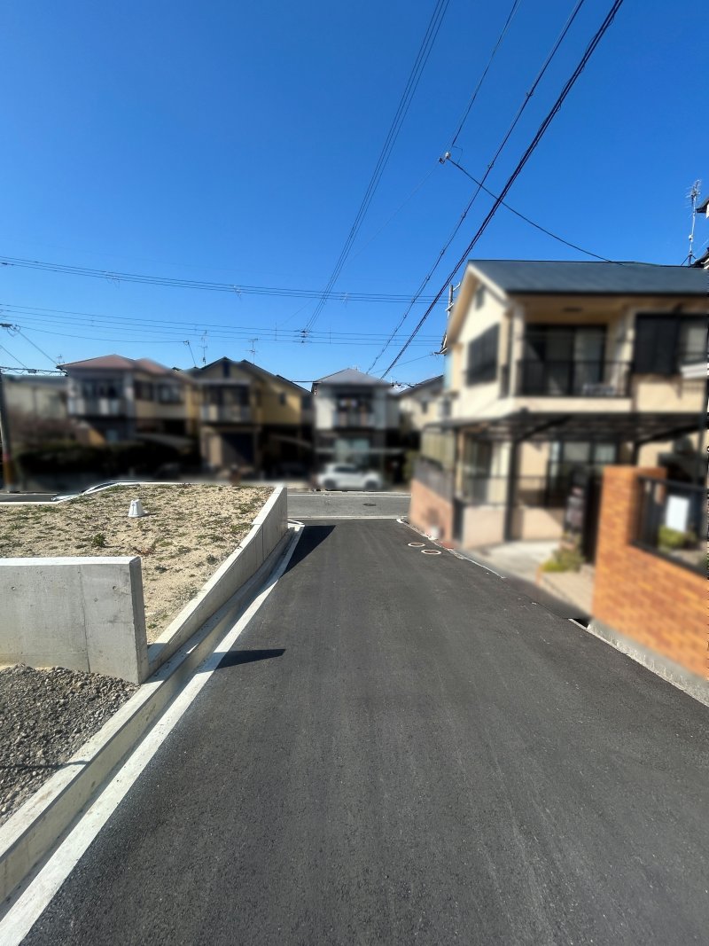 前道の道路幅約4ｍ