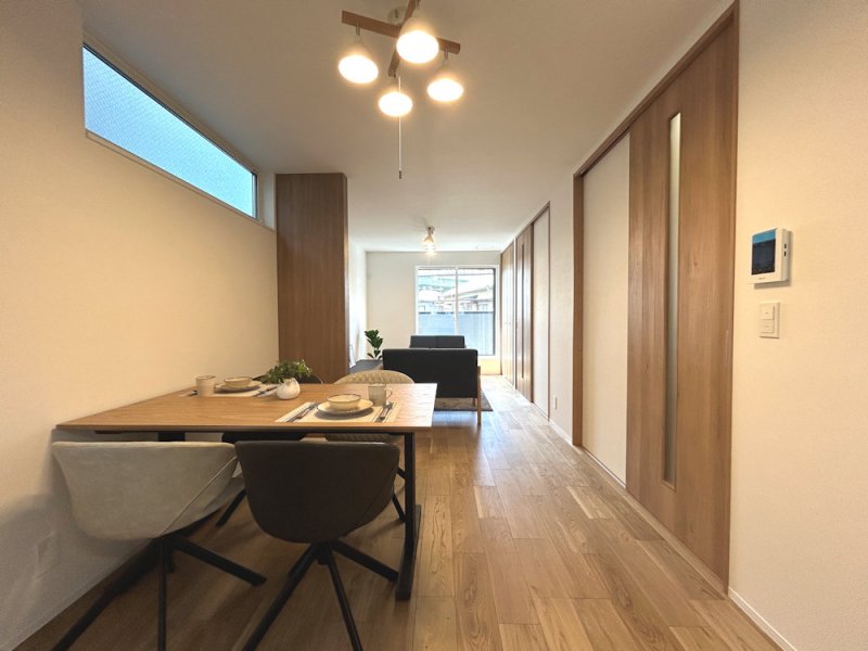 道路からの視線も気になりにくくプライバシーも守られやすい2階リビング。