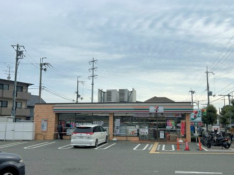 セブンイレブン宝塚高司2丁目店まで508m　徒歩7分