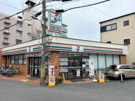 セブンイレブン大阪上新庄3丁目店まで134m　徒歩2分