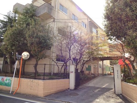 京都市立双ケ丘中学校まで徒歩約27分　2166m