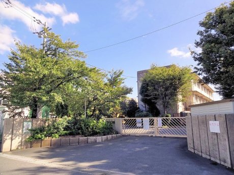 向日市立第四向陽小学校　徒歩10分(800ｍ)