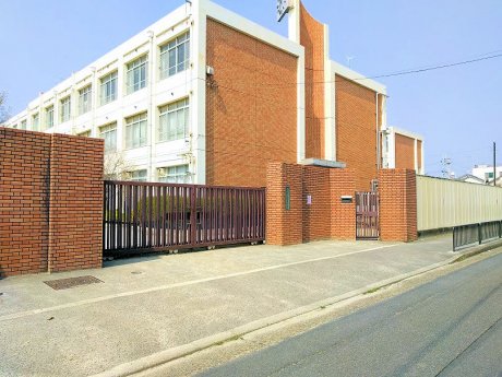 京都市立洛南中学校　徒歩12分