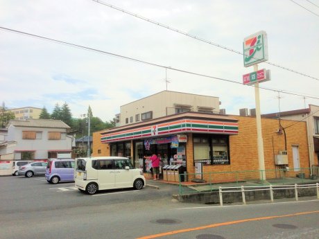 セブンイレブン高槻安岡寺1丁目店　徒歩5分　400ｍ