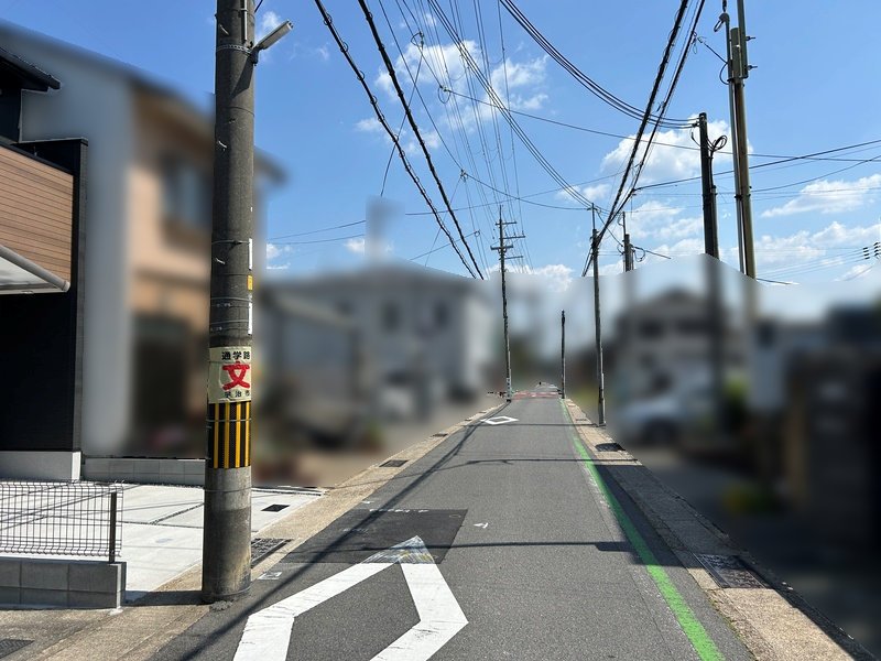 各居室にはCLと キッチンにはパントリーがあり、収納力抜群♪ 毎日の生活も快適に。建物や周囲の環境をご覧ください。