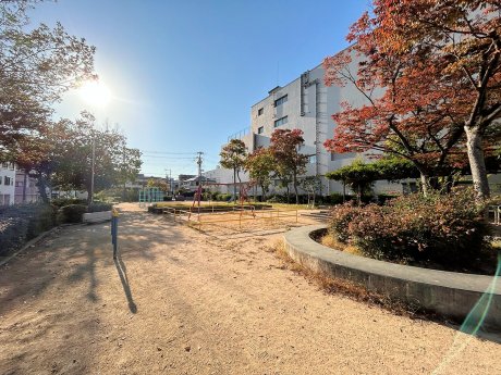 稲葉公園まで徒歩1分（80m）