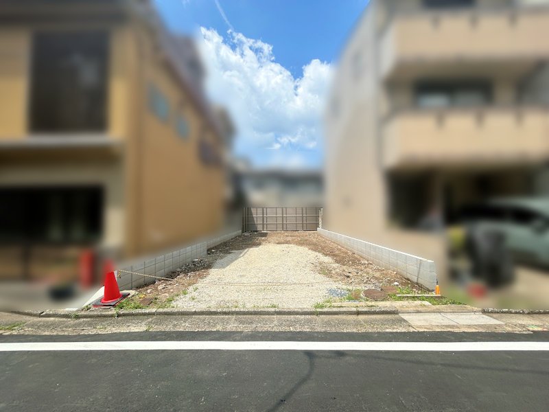 【現地土地写真】約51坪の敷地を活かし、建物参考プランのご相談も可能です。お気軽にお問い合わせください。