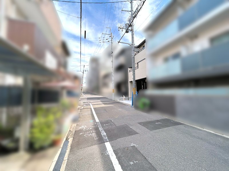 【前面道路】 北側約6mの前面道路。現地とあわせて道路幅や周辺環境をご確認いただけます。