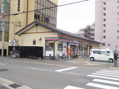セブン-イレブン 京都西大路花屋町店 徒歩3分　(230ｍ)