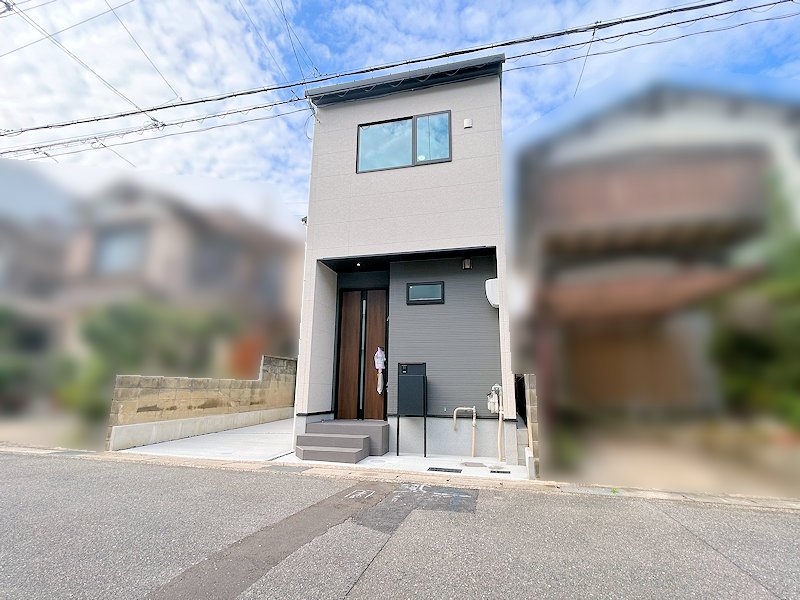現地写真です。建物位置や駐車スペースのイメージもあわせてご確認ください。