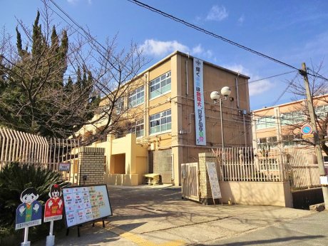 京都市立桂中学校まで1300ｍ　徒歩約16分