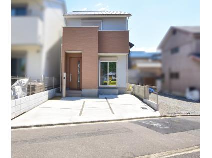 2022年5月完成！！大型車＋小型車駐車可能です。京都市認定の長期優良住宅です！