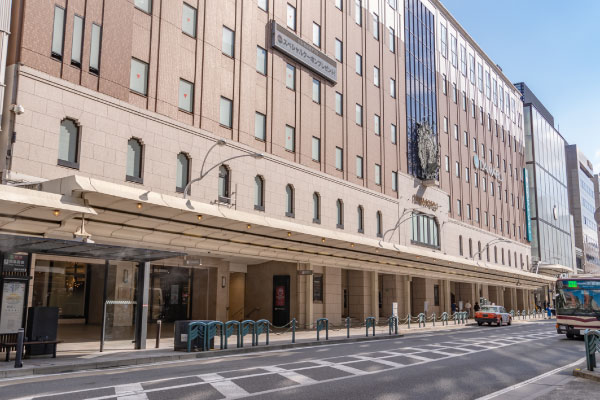 阪急京都線「烏丸」駅