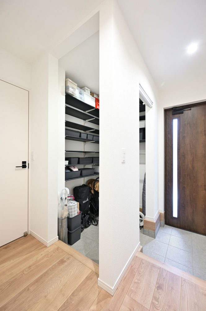 シューズクローゼットの施工事例 29 シューズクローゼットの施工事例