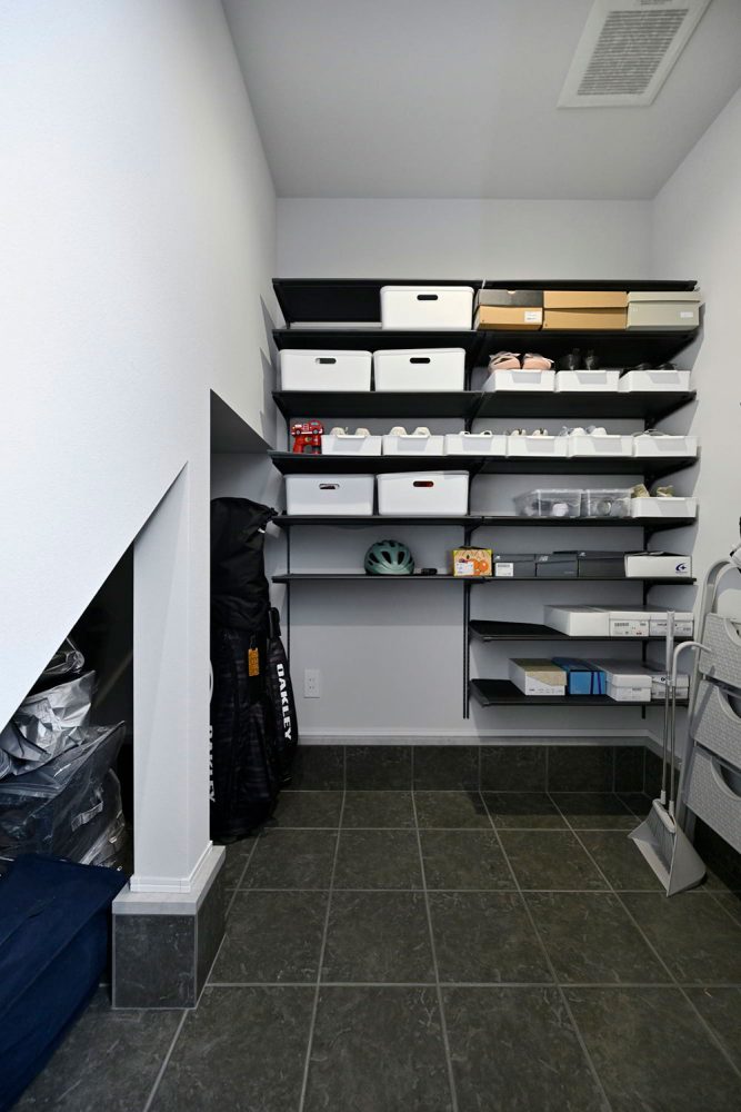 シューズクローゼットの施工事例 12 シューズクローゼットの施工事例