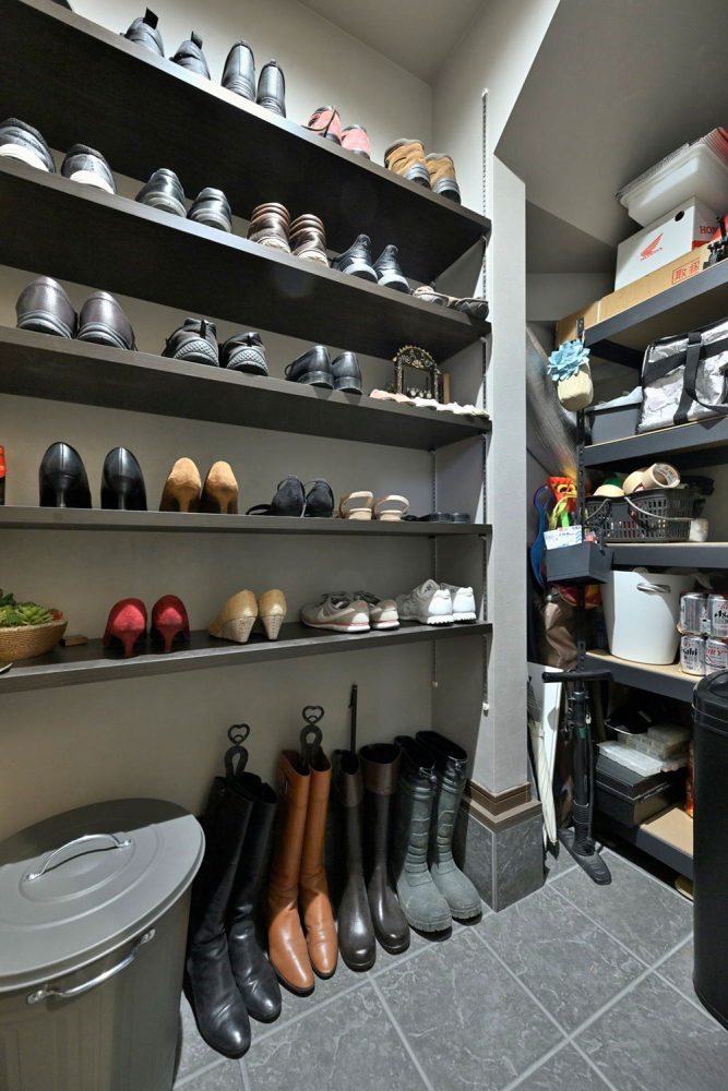 シューズクローゼットの施工事例 10 シューズクローゼットの施工事例