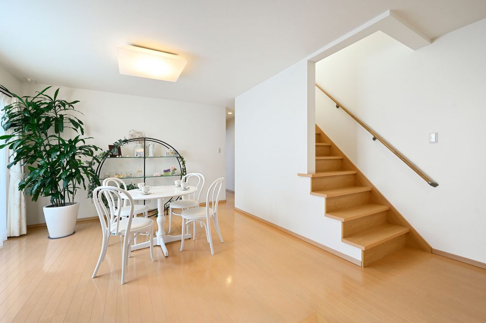 【尼崎の家】狭小地でもゆとりある暮らしを実現する都市型3階建て｜ゼロホーム尼崎住宅展示場