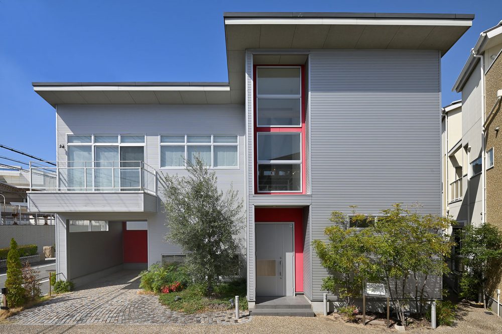 【芦屋の家】上質な時間を紡ぐ邸宅設計。広い敷地を活かしたゆとりの住まい｜ゼロホーム尼崎住宅展示場