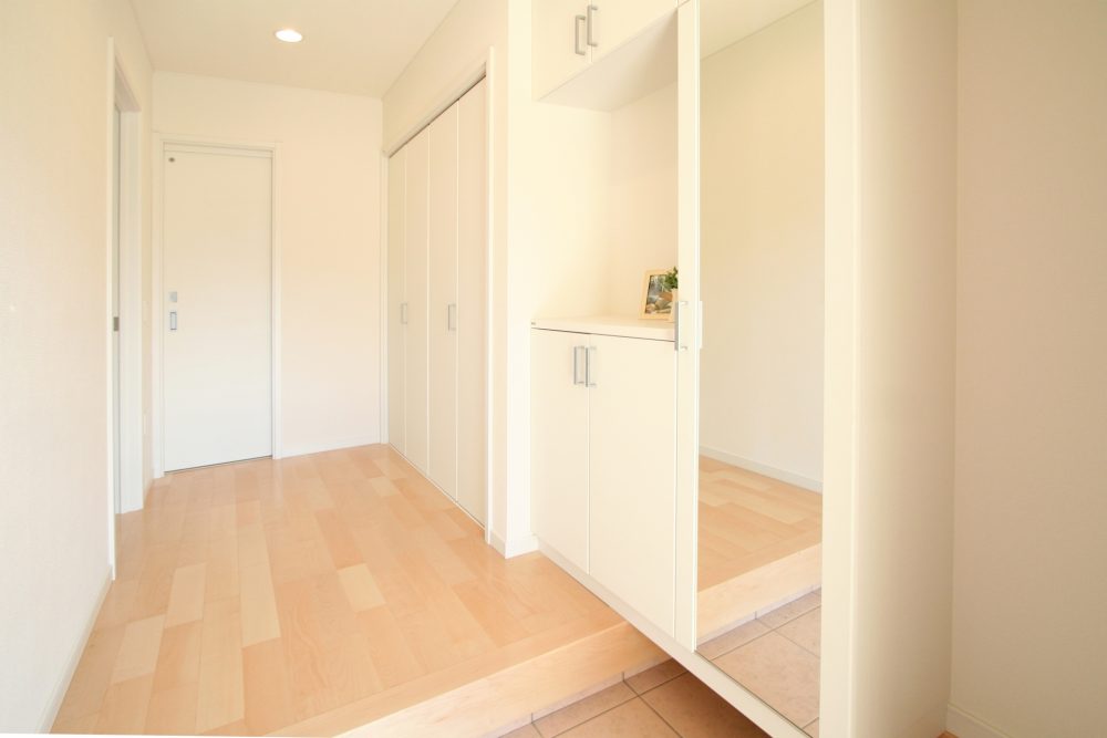 【狭小住宅】玄関まわりを劇的に改善！動線と収納で暮らしやすさをアップする間取り術